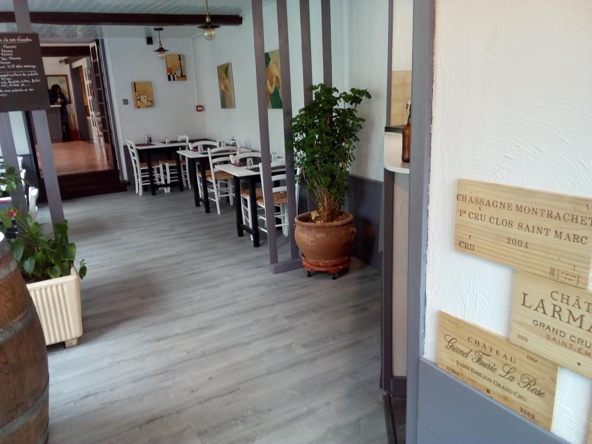 Hotel Restaurant De L'Union Mirambeau  Eksteriør bilde
